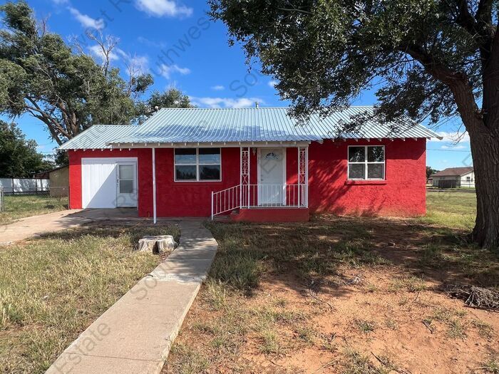 505 S Lamar St in Texico, NM - Building Photo