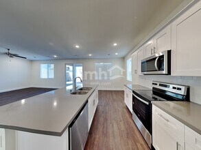 8830 Tiger Tooth Ave in Las Vegas, NV - Building Photo - Building Photo