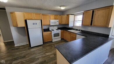 2809 N Hawthorne Ln in Indianapolis, IN - Building Photo - Building Photo