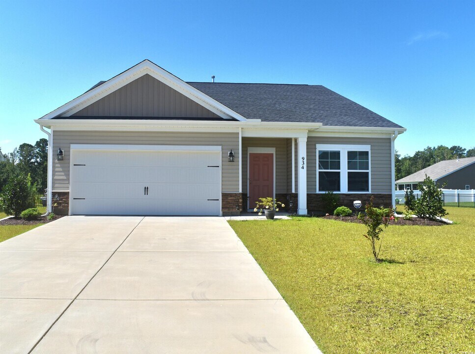 934 Oak Holw St in Longs, SC - Building Photo