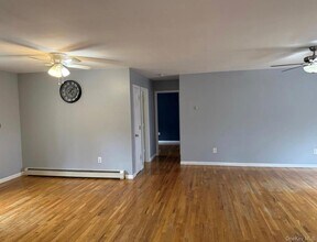 307 County Rte 49 in Middletown, NY - Building Photo - Building Photo