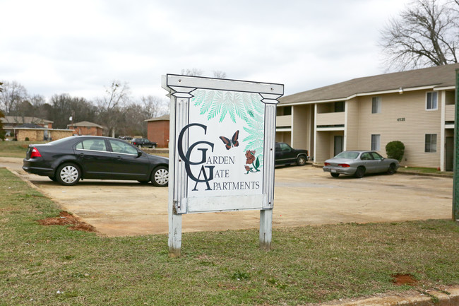 Garden Gate Apartments in Huntsville, AL - Building Photo - Building Photo