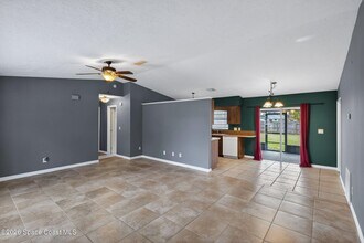 352 Jacaranda Ave NW in Palm Bay, FL - Building Photo - Building Photo