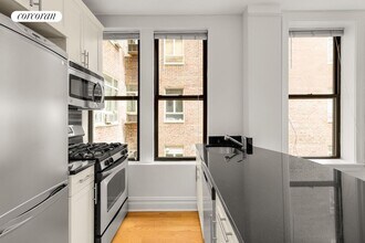 11 1/2 W 84th St in New York, NY - Building Photo - Building Photo