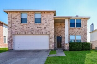 521 Merton Ct in Crowley, TX - Building Photo