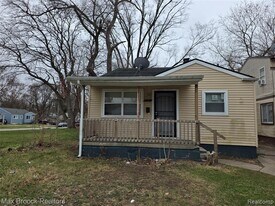 24511 Florence St in Detroit, MI - Building Photo
