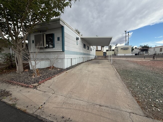 3601 E Wyoming Ave in Las Vegas, NV - Building Photo - Building Photo