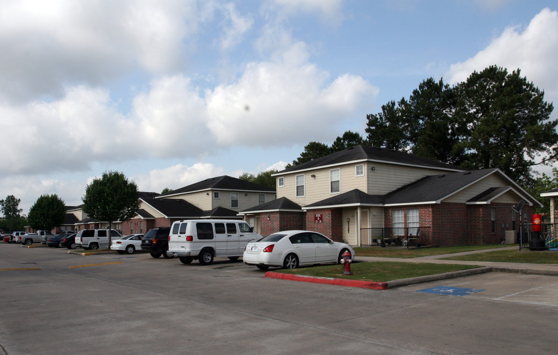 Huffman Hollow Apartments in Huffman, TX - Building Photo