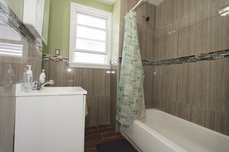 35 Baldwin Ave in Newark, NJ - Foto de edificio - Interior Photo
