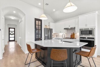 208 Arrowhead Mound Rd in Georgetown, TX - Building Photo - Building Photo