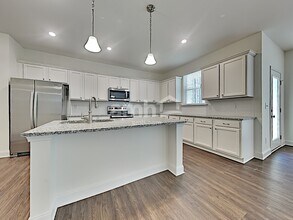 3076 Day Flower Dr in Clayton, NC - Foto de edificio - Building Photo