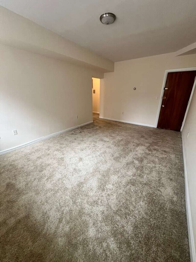 property at 17 Green St