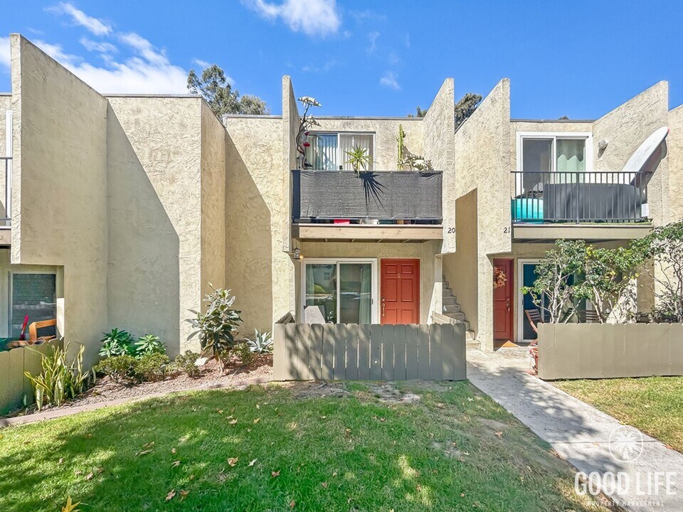 2850 Reynard Way in San Diego, CA - Building Photo