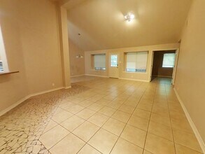 6219 Crab Orchard in San Antonio, TX - Building Photo - Building Photo