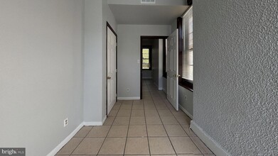 363 E Chelten Ave, Unit 2 in Philadelphia, PA - Building Photo - Building Photo