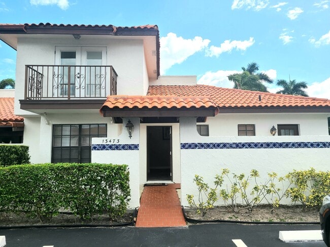 property at 13473 Fountain View Blvd