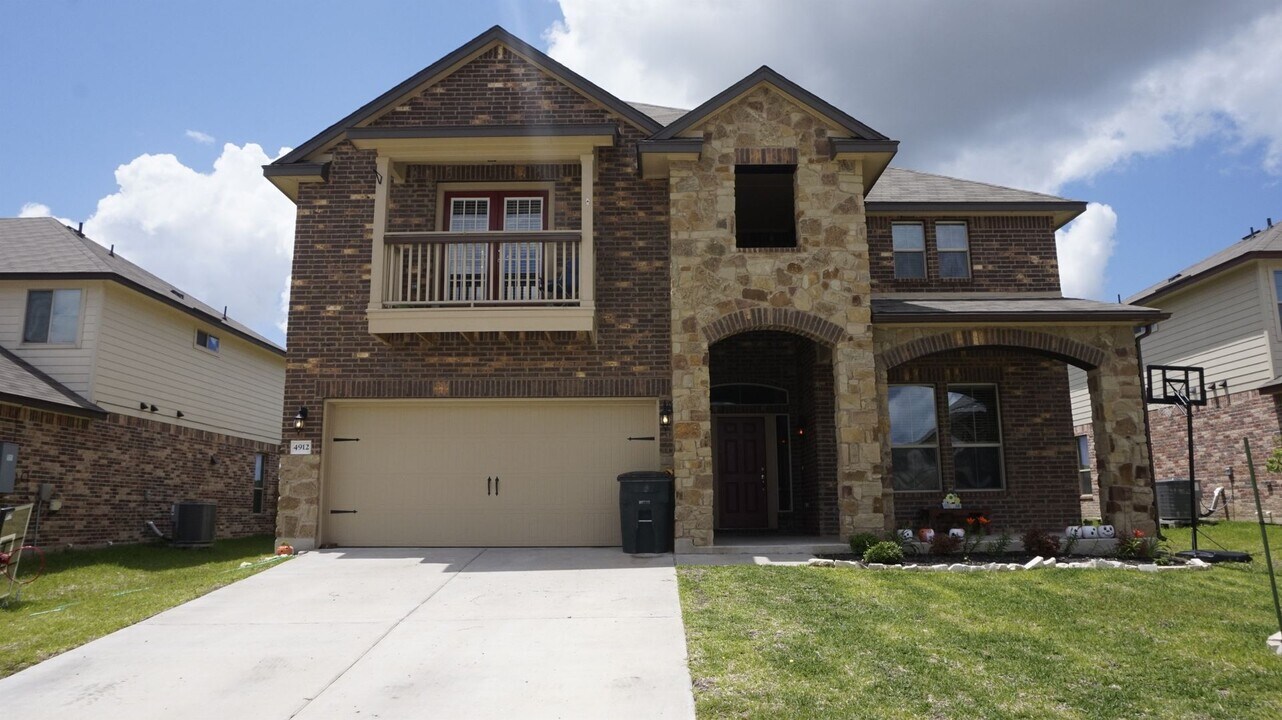 4912 Prewitt Ranch Rd in Killeen, TX - Foto de edificio