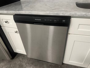 The Manor in Cliffside Park, NJ - Building Photo - Building Photo