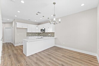 4511 Reed Rd in Houston, TX - Building Photo - Building Photo