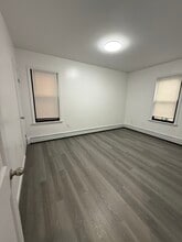 55 Highlawn Ave, Unit 1 in Brooklyn, NY - Building Photo - Building Photo
