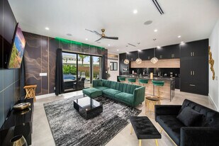 601 NE 16th Ave in Fort Lauderdale, FL - Building Photo