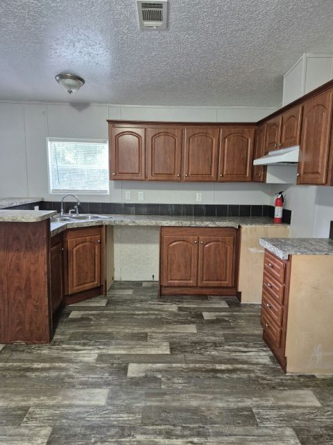 property at 503 De Resine Carre St
