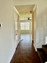 2518 Ridge Hollow Dr in Houston, TX - Building Photo