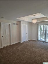 1800 Merlot Dr in Easton, PA - Building Photo - Building Photo