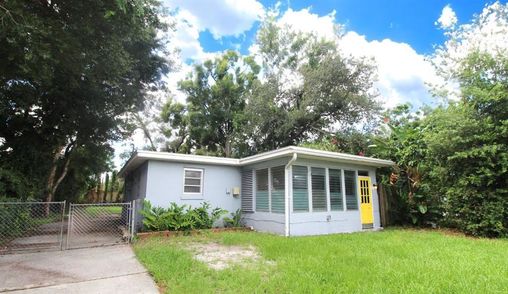 2066 7th St in Sarasota, FL - Building Photo