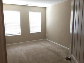 304 Leighann Ridge Ln in Rolesville, NC - Building Photo - Building Photo