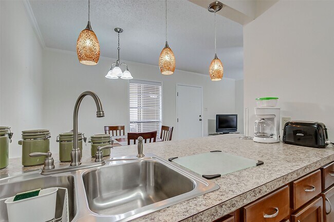 property at 4727 W Alabama St