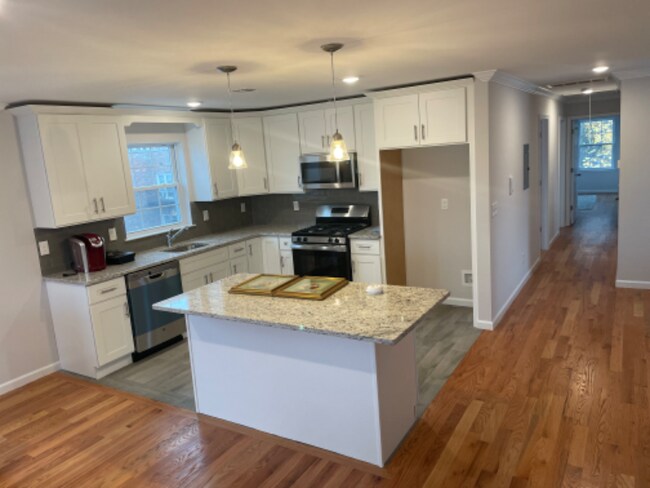 10-12 Abbotsford Ave in Newark, NJ - Building Photo - Building Photo