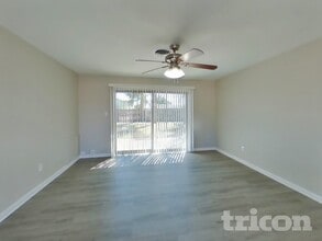 1122 Ibsen Ave in Orlando, FL - Foto de edificio - Building Photo