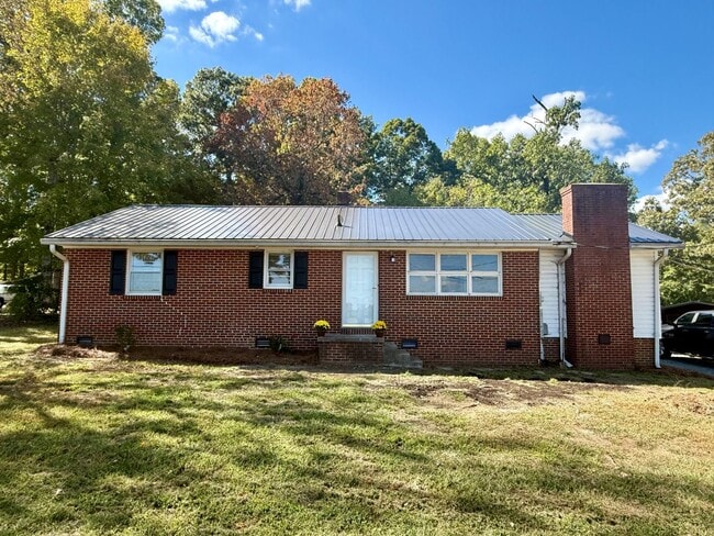 property at 3015 County Farm Rd