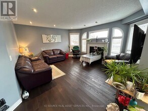 5579 Creditrise Pl in Mississauga, ON - Building Photo - Building Photo