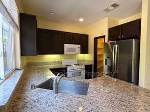 2541 Garnet Peak Rd in Chula Vista, CA - Building Photo - Building Photo