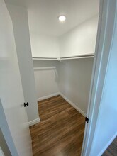 1404 N Tustin Ave in Santa Ana, CA - Building Photo - Building Photo