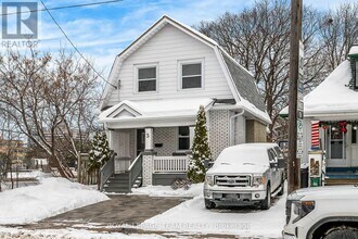 5 Gilchrist Ave in Ottawa, ON - Building Photo - Building Photo