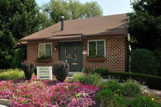 Treeview Apartments in Harrisburg, PA - Building Photo - Building Photo