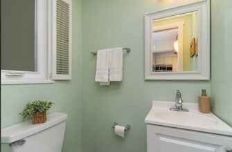 676 Roger Williams Ave in Highland Park, IL - Building Photo - Building Photo