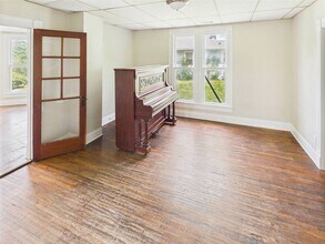 503 Maple St in Warrensburg, MO - Building Photo - Building Photo