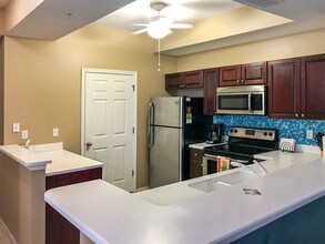 9005 Colby Dr in Ft. Myers, FL - Building Photo - Building Photo