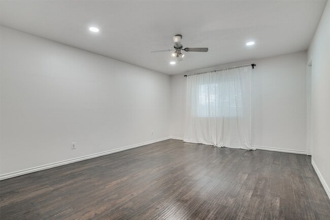 5636 Pearce St in The Colony, TX - Building Photo - Building Photo