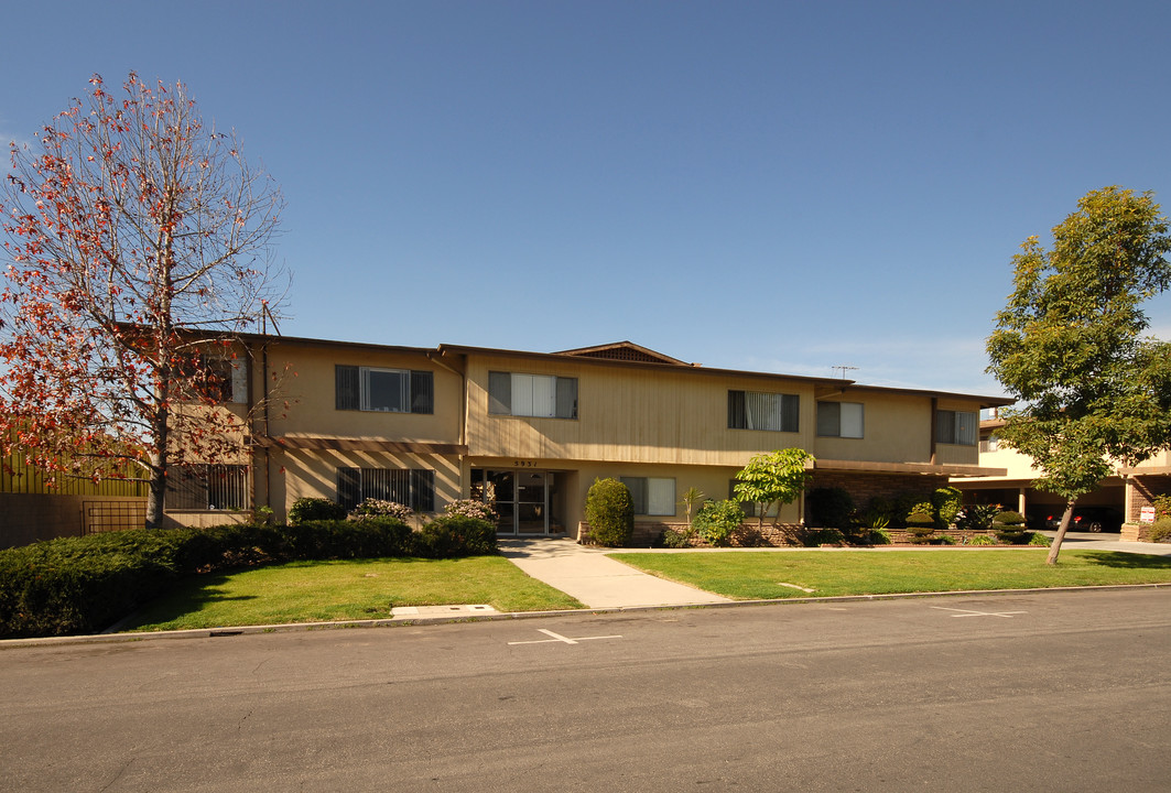 Cloverly Apartments in Temple City, CA - Building Photo