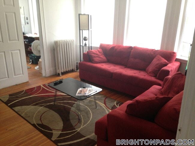 2 O’Neil Place, Unit 2