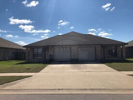 1206 Nicholas Cir in Killeen, TX - Building Photo