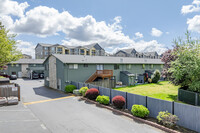 1040 S 320th St in Federal Way, WA - Foto de edificio - Building Photo