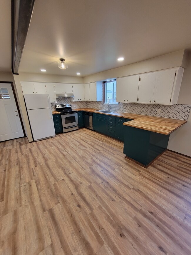 2504 167th Pl SE in Bothell, WA - Foto de edificio - Building Photo