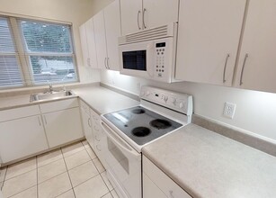 401 Cranberry St in Erie, PA - Building Photo - Building Photo