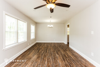 1431 Cobb Branch Dr in Decatur, GA - Building Photo - Building Photo